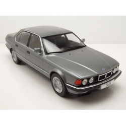 BMW 740i (E32) metallic-grey 1992 1/18 MCG MCG18161