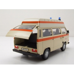 VOLKSWAGEN T3 Ambulance 1980 1/24 MOTORMAX 79595